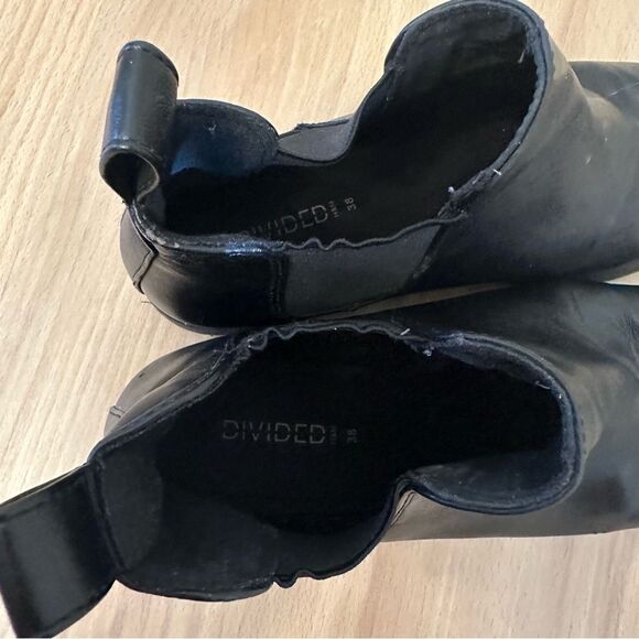 Divided by H&M Black Ankle Boots - Picture 5 of 9